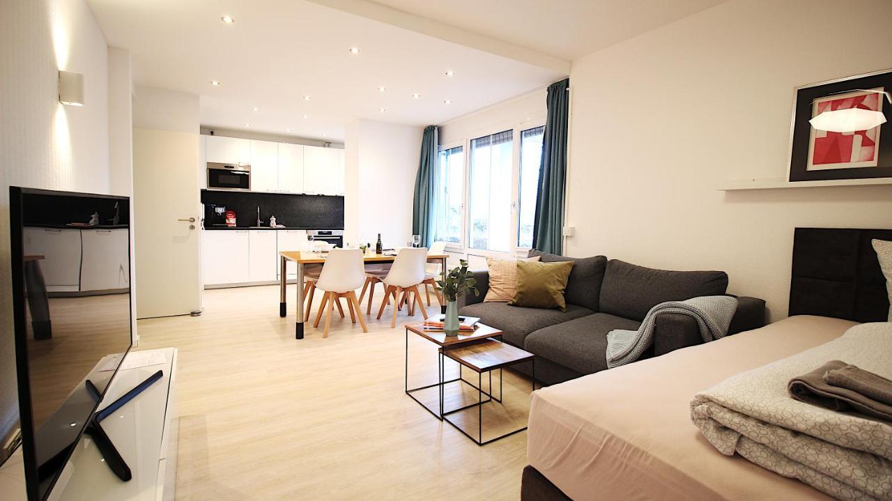 High-Quality Apartments Near Residence - Parking Space Würzburg Esterno foto