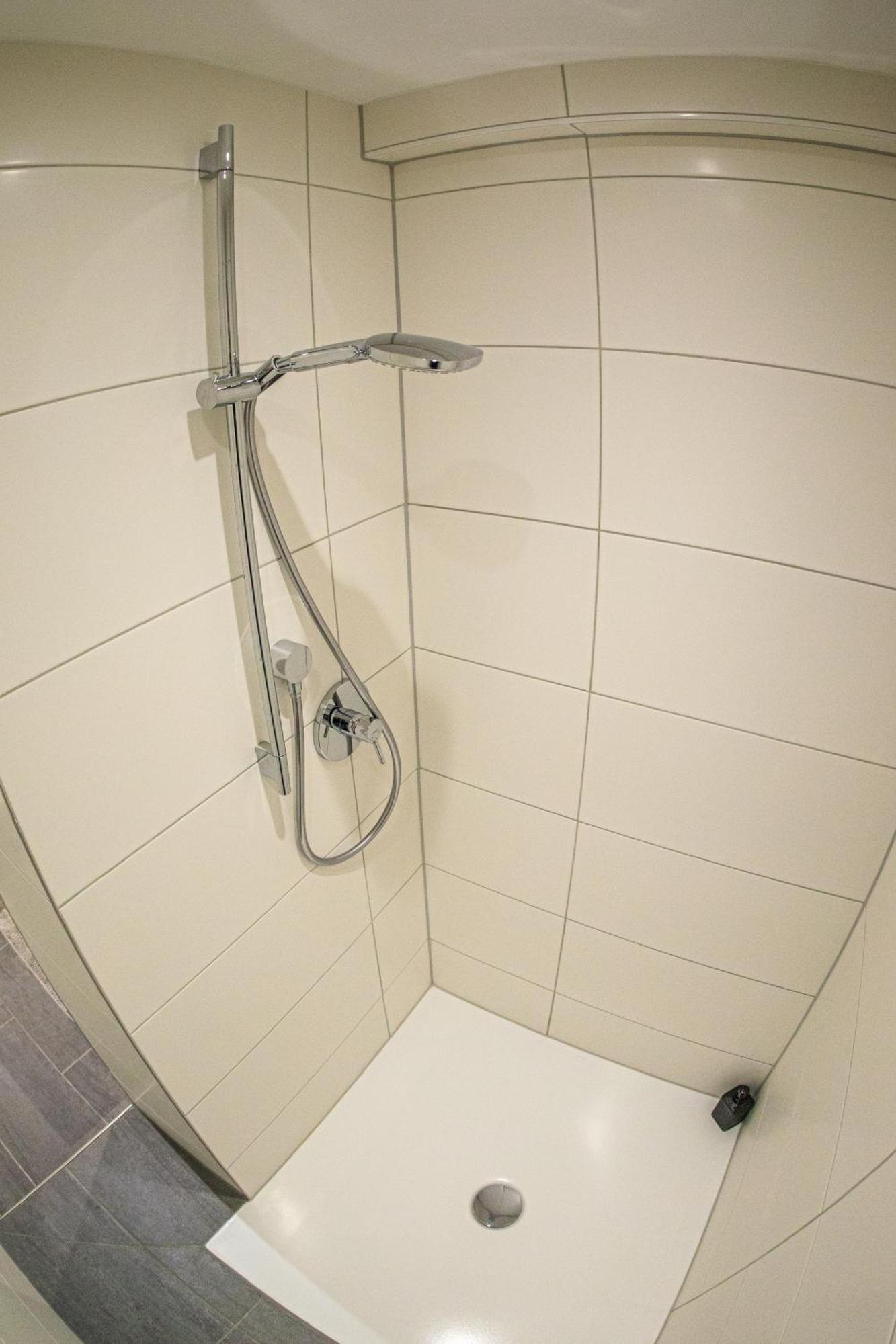 High-Quality Apartments Near Residence - Parking Space Würzburg Esterno foto